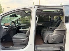 Buick GL8 Luxurious Edition Premium Trim - ფოტო 6