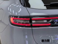 AITO M5 Extended Range Max RS AWD Advanced Intelligent Driving Edition - ფოტო 9