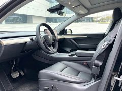Tesla Model Y Rear-Wheel Drive - ფოტო 9