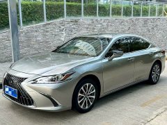Lexus ES 2021 200 Luxury - ფოტო 1