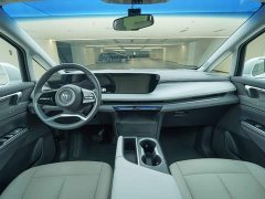Buick GL8 Luxurious Edition Advance Enjoyment Version - ფოტო 18