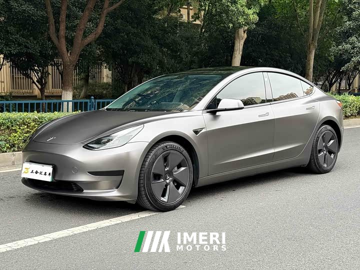 Tesla Model 3 Rear-Wheel Drive