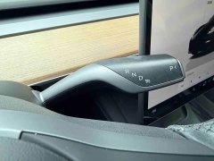 Tesla Model 3 Rear-Wheel Drive - ფოტო 17