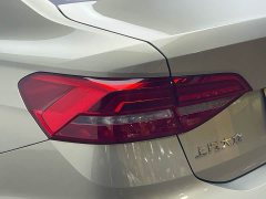 Volkswagen Lavida 1.5L Automatic Comfort - ფოტო 12