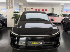 Tesla Model Y L Long Range All-Wheel Drive - ფოტო 2