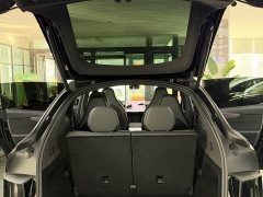 Tesla Model Y L Long Range All-Wheel Drive - ფოტო 9