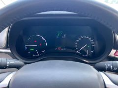 Toyota Grevias 2.5L Hybrid Premium Plus Edition - ფოტო 16