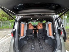 Vellfire 2.4T Automatic - ფოტო 17