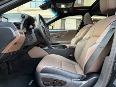Lexus ES 200 Premium Edition - ფოტო 4