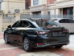 Lexus ES 200 Premium Edition - ფოტო 7