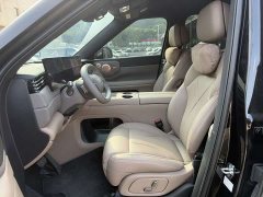 IM Motors Zhiji LS8 52 Max Tech Flagship 5-Seater - ფოტო 9