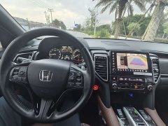 Honda UR-V 370TURBO RWD Luxury Elegant Edition - ფოტო 11