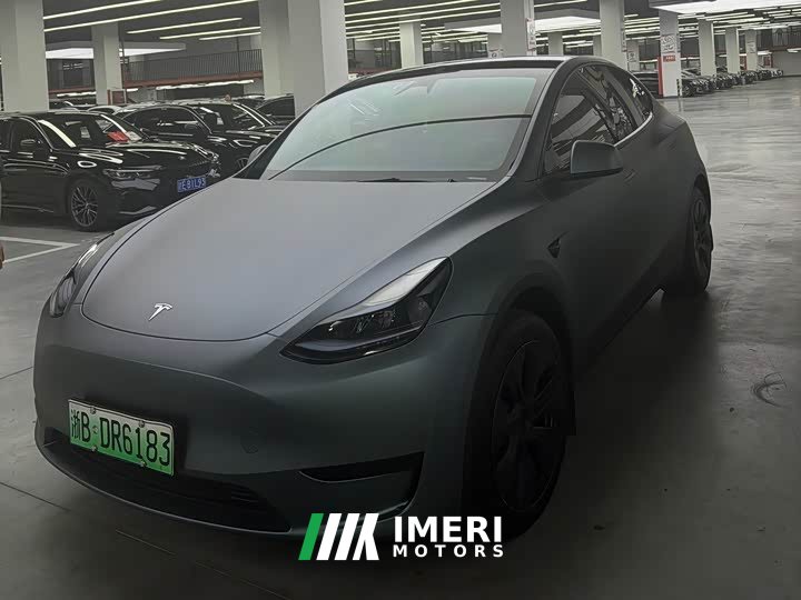 Tesla Model Y Rear-Wheel Drive