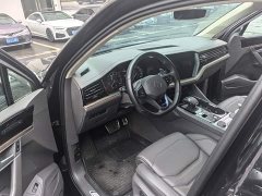 Volkswagen Touareg 3.0TSI Rui Xiang Edition Obsidian Black Sport Package - ფოტო 6