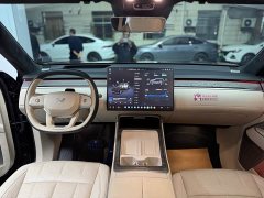 Nio Lerado L90 Max Six-Seater - ფოტო 5