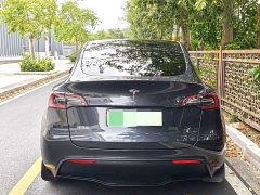 Tesla Model Y Rear-Wheel Drive - ფოტო 13