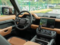 Land Rover Defender 110 3.0T P400 Dark Edition - ფოტო 10