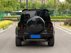 Land Rover Defender 110 3.0T P400 Dark Edition - ფოტო 5