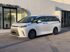 Lexus LM 500h Six-Seat Premium Edition - ფოტო 1