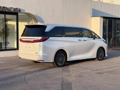 Lexus LM 500h Six-Seat Premium Edition - ფოტო 10