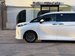 Lexus LM 500h Six-Seat Premium Edition - ფოტო 5