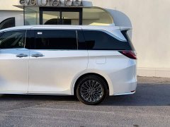Lexus LM 500h Six-Seat Premium Edition - ფოტო 6