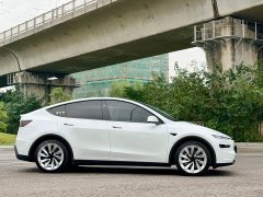 Tesla Model Y Facelift Long Range All-Wheel Drive - ფოტო 4