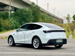 Tesla Model Y Facelift Long Range All-Wheel Drive - ფოტო 5
