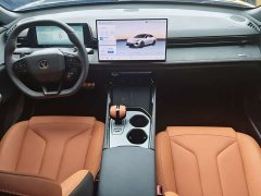 Changan UNI-V 1.5T 500Bar Luxury Sport Edition - ფოტო 6