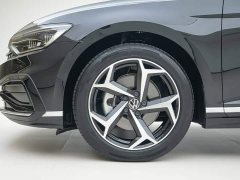 Volkswagen Magotan Facelift II Popular Edition 330TSI DSG Luxury - ფოტო 16