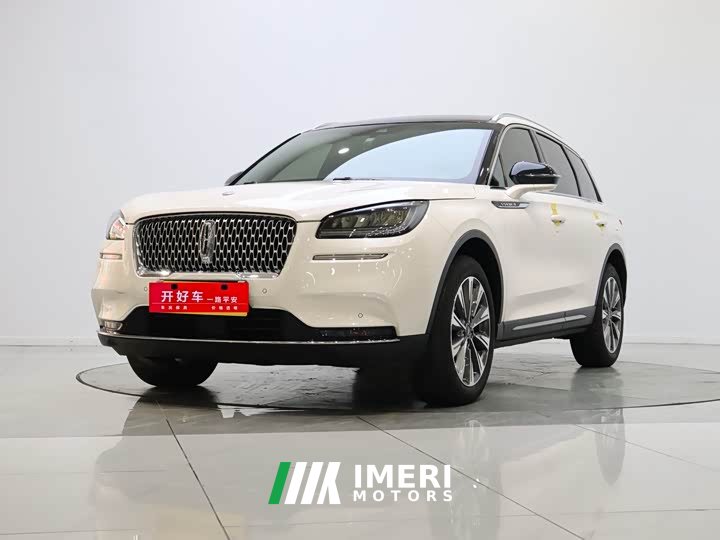 Lynk & Co Adventurer 2.0T Two-wheel drive Premium Edition