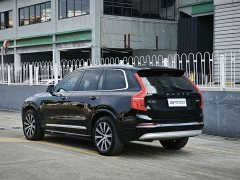 Volvo XC90 B6 Inscription 7-Seater - ფოტო 3