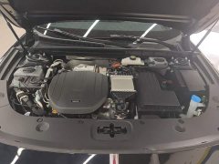 FAW Hongqi H5 PHEV 130 Super Hybrid Edition - ფოტო 10