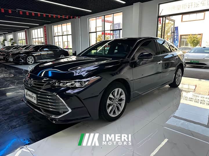 Toyota Avalon 2.5L Luxury