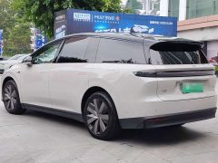 Li Auto i8 Standard Edition - ფოტო 2