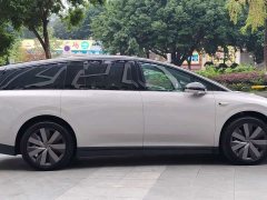 Li Auto i8 Standard Edition - ფოტო 7