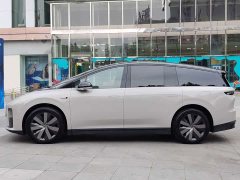 Li Auto i8 Standard Edition - ფოტო 8