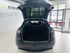 Tesla Model Y Standard Range RWD - ფოტო 15