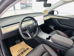 Tesla Model Y Standard Range RWD - ფოტო 6