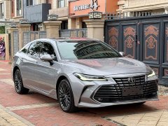 Toyota Avalon 2.0L XLE Premium Edition - ფოტო 3