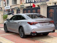 Toyota Avalon 2.0L XLE Premium Edition - ფოტო 9
