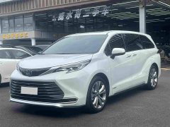 Toyota Sienna 2023 2.5L Hybrid Premium Edition - ფოტო 1