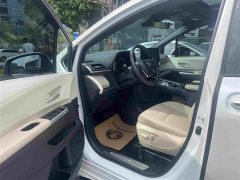 Toyota Sienna 2023 2.5L Hybrid Premium Edition - ფოტო 13