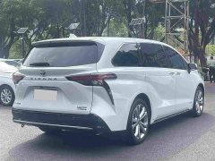 Toyota Sienna 2023 2.5L Hybrid Premium Edition - ფოტო 7