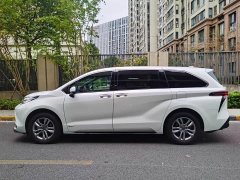 Toyota Sienna 2024 2.5L Hybrid AWD Premium - ფოტო 3