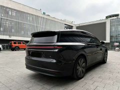Li Auto i8 Standard Edition - ფოტო 9