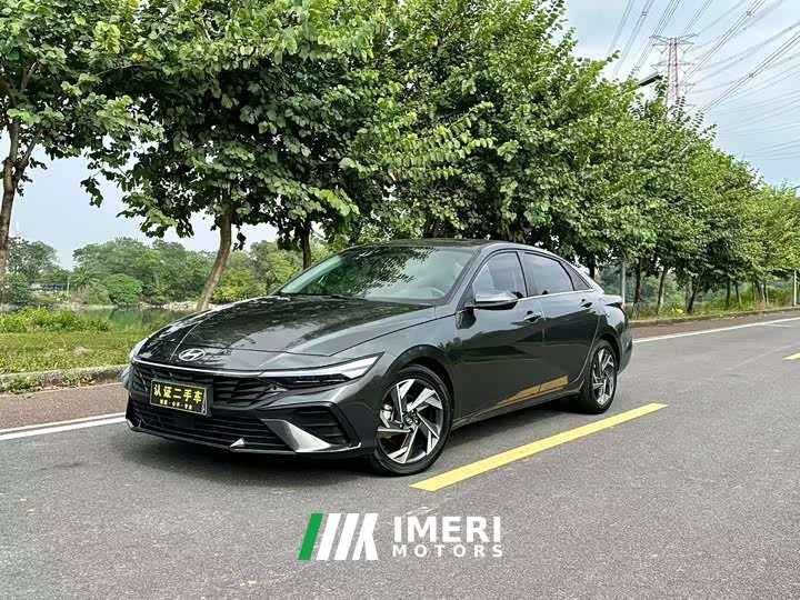 Hyundai Elantra 1.5L CVT Luxury
