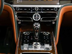 Bentley Flying Spur Plug-in Hybrid 2.9T V6 - ფოტო 15