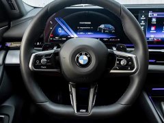 BMW 5 Series 525Li M Sport Package - ფოტო 16
