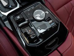 BMW 5 Series 525Li M Sport Package - ფოტო 19